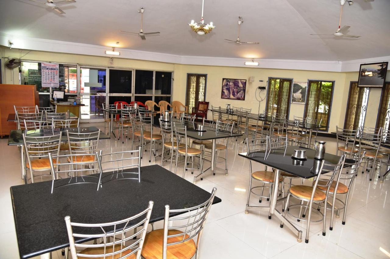Hotel Tamilnadu, Courtallam I Кутталам Екстер'єр фото