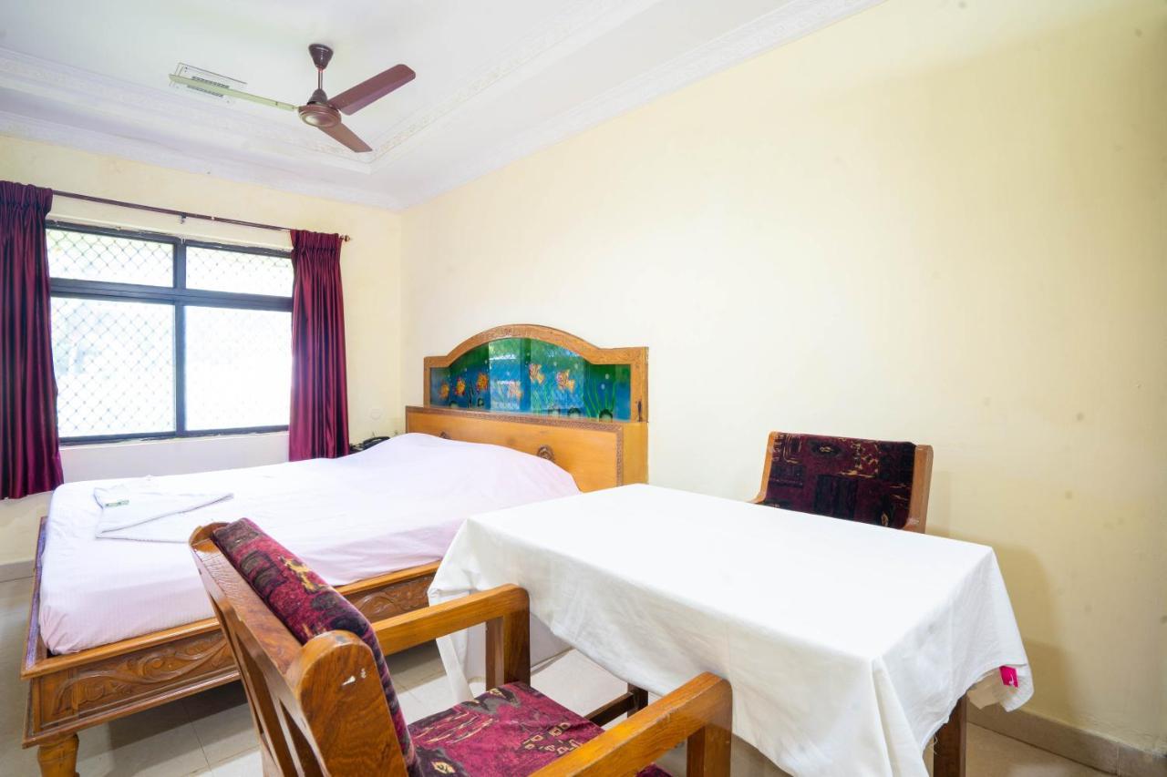 Hotel Tamilnadu, Courtallam I Кутталам Екстер'єр фото